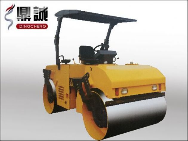點(diǎn)擊查看詳細(xì)信息<br>標(biāo)題：6噸雙鋼輪振動(dòng)壓路機(jī) 閱讀次數(shù)：14148